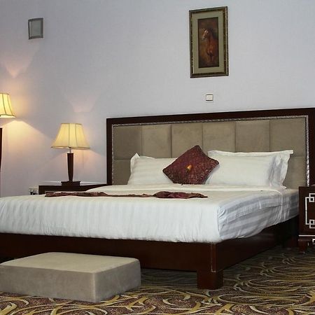 Afarensis International Hotel Адис Абеба Екстериор снимка