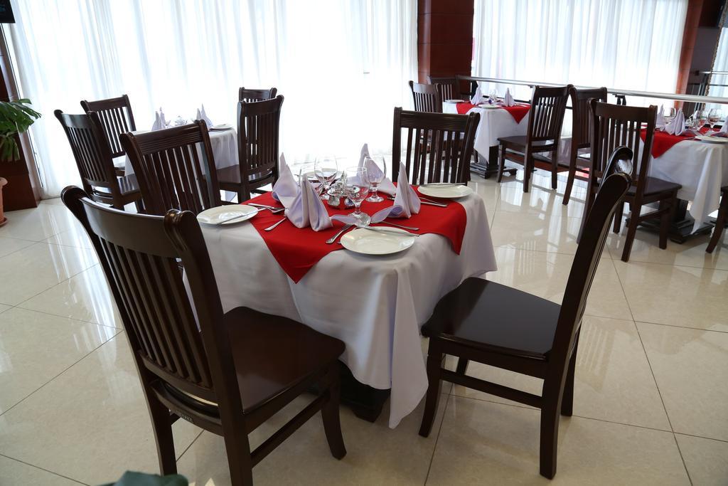 Afarensis International Hotel Адис Абеба Екстериор снимка