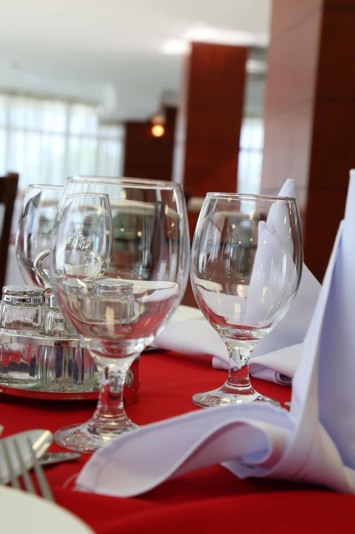 Afarensis International Hotel Адис Абеба Екстериор снимка